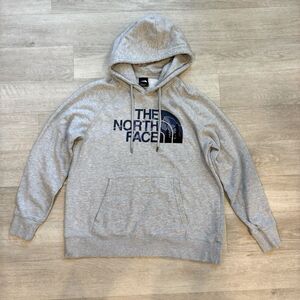 Women's North Face Hoodie Large